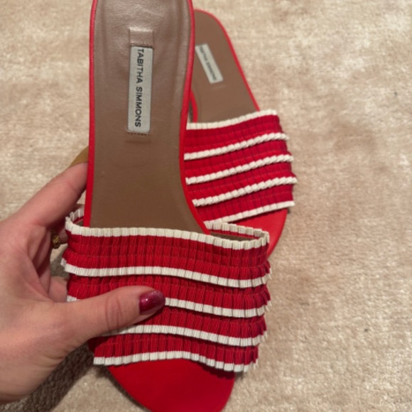 Tabitha Simmons Made in Italy Red & White Frilly Sandals - Picture 2 of 4